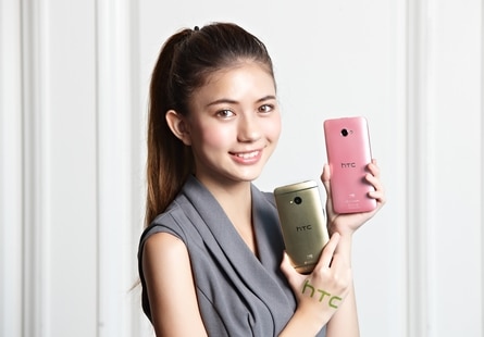 照片圖說：HTC身為全球4G LTE領導品牌，率先推出HTC Butterfly s與HTC One 4G LTE雙旗艦智慧型手機，也是台灣第一家獲得國家通訊傳播委員會認證的4G LTE旗艦手機。