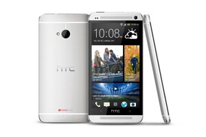 圖三：新HTC One的HTC BlinkFeed首頁，即時動態、隨心選擇，創造專屬於你的動態資訊快報就在手機首頁