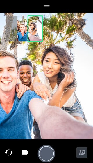 Screen showing a selfie panorama panning to the right.